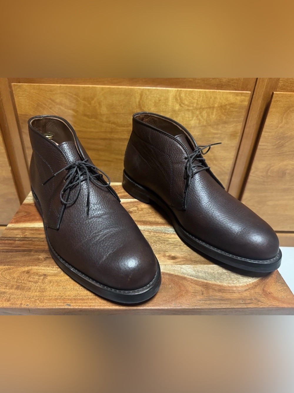 Allen Edmonds Chocolate Brown Leather Chukka Boots, size 10 E - Picture 2 of 12